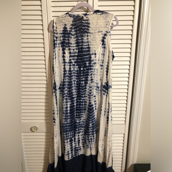 Navy and white snakeskin pattern boho style dress - Picture 2 of 5